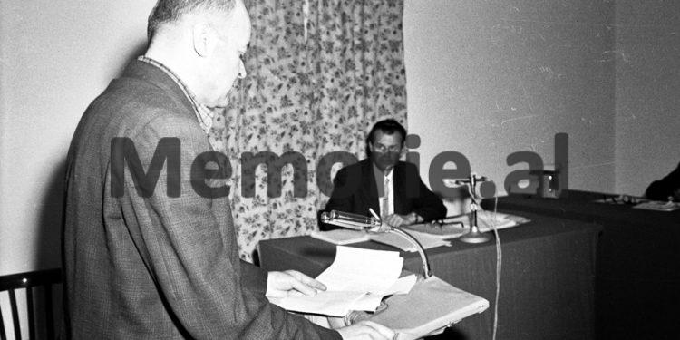 “Kur sekretari parë i Fierit, Pirro Gusho, gjatë mbledhjes i tha Koço Plakut, ‘ti je vëllai i armikut të popullit’, ai i’u përgjigj…”/ Dëshmia e kolegut që vuajti në burgjet politike