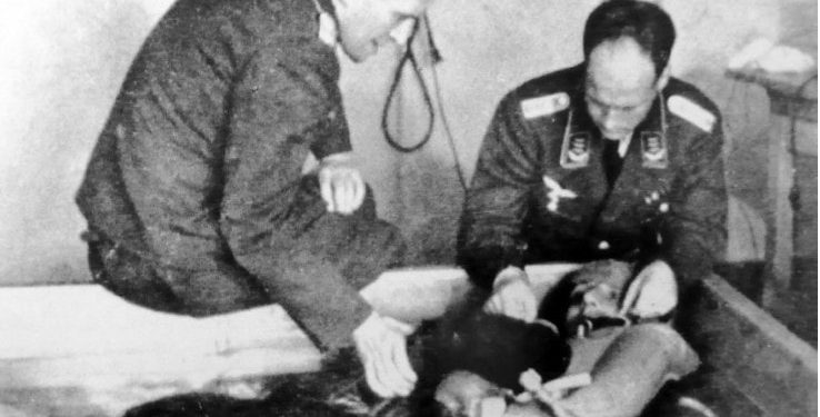 “Mjeku gjerman, Schumann, i quajtur ‘profesor’, kryente operacione eksperimentale me rreze X, duke sterilizuar herbrenjtë…”/ Dëshmitë e rralla të Kazimierz Smolen