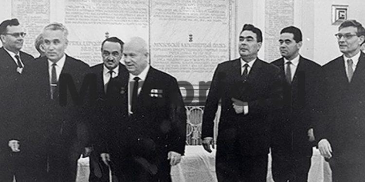 Letra për Enverin: “Vajza e atasheut polak është imorale, qëndron në bankë në pozicion provokuese dhe…”/ Raporti ‘Tepër sekret’ për shtetaset e huaja