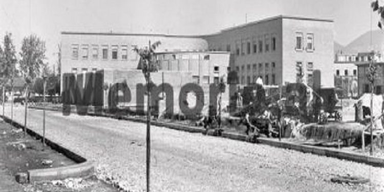 Rare photos of Tirana / From the Turkish ‘Hotel’ in the center, to the square with the garden between the ministries with the monument of Ismail Qemali and the giant eagle with two heads…!