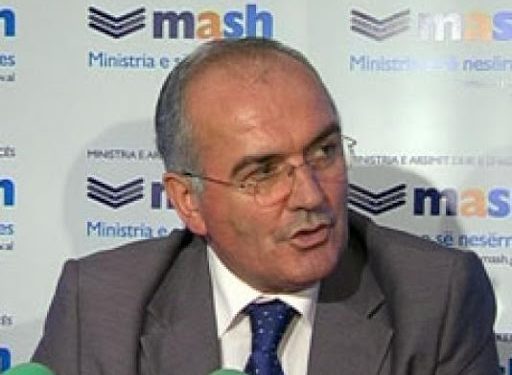 “Streha e Manekinëve” botohet romani më i ri i shkrimtarit Halit Shamata, nga Shtëpia Botuese “Fan Noli”