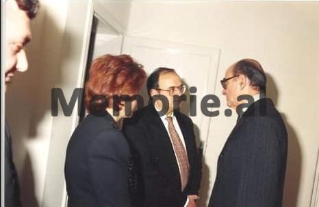“Nga darkat me Turgut Ozal dhe Mbretin Huan Karlos, u detyrova të bëja punë krahu…”/ Dëshmia e rrallë e ish-diplomatit dhe publicistit të njohur