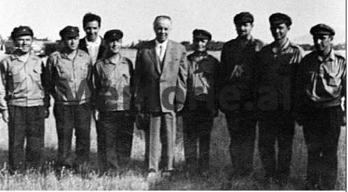 “Avioni personal i Enverit, ‘ILL -14’ ruhej nga një repart special, ku as unë nuk afrohesha dot dhe për riparim e dërgonim…”/ Dëshmia e rrallë kolonelit, ish-komandant i Aviacionit