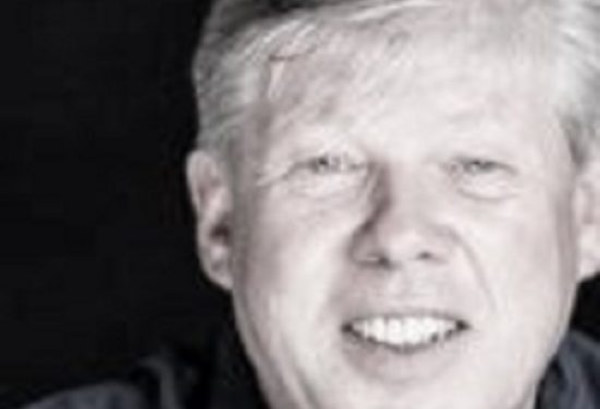 “Tirana, kryeqyteti më i errët në botë, me shtëpi të shkatërruara me tulla të kuqe, me dyqane që shfaqin më shumë parulla se mallra dhe…”/ Reportazhi i panjohur i gazetarit amerikan në ’71-in