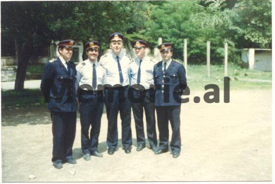 “Pasi luftuam 12 orë në Linzë në ’97-ën në mbrojtje të Thesarit, zv/ ministri Rendit, na tha…”/ Rrëfimi i ‘shefit të FNSH-së ’, që vuajti 15 vite në burgjet komuniste