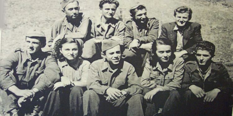 “Si e rrëmbyem depon e Bankës së Durrësit në ’43-in, duke përfituar 2 milion franga, që Enver Hoxha…”/ Dëshmia e rrallë e 97 vjeçarit, Astrit Leka