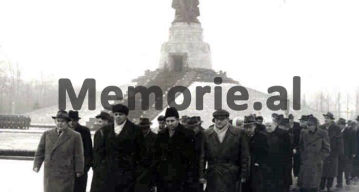 Ditari sekret i Enverit: “Behari më njoftoi se polakët e kanë shpallur ‘non grata’ ambasadorin tonë, Musin Kroi…”/ Ngjarjet e shkurtit ’61, pas konfliktit me Moskën dhe fotot e rralla