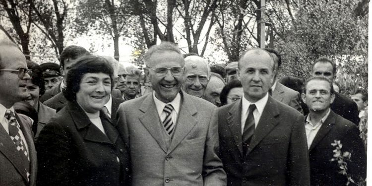 “Pse u lejua kryeartikulli i Xhevahir Spahiut në ‘Zëri i Popullit’ pasi shoku Enver tha…”/ Raporti sekret për Ramiz Alinë, nga Komiteti Partisë i Mirditës