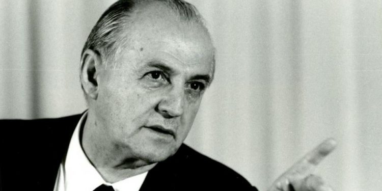 Letra për Ramiz Alinë: “Shkrimtari Jakup Çerraja, i ka dërguar një letër dajës së tij në Fier, ku i shkruan…”/ Si e kontrollonte Sigurimi Shtetit korrespodencën postare