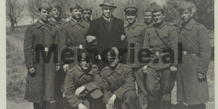 “Këta palo udhëheqës të Kosovës na thonë ne, ‘mos e shani Titon, se’…”/ Fjala e panjohur e Enver Hoxhës në ’78-ën, për raportet me Jugosllavinë e Greqinë