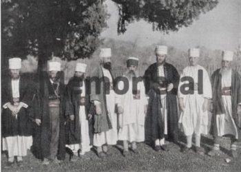 Unknown photos / “When the German ambassador, Von Luckwald and the American one, Bernstein, visited the Bektashi clerics in Kruja, Tirana and…” Rare images of the period of the Zog Monarchy