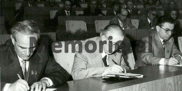 “Këta palo udhëheqës të Kosovës na thonë ne, ‘mos e shani Titon, se’…”/ Fjala e panjohur e Enver Hoxhës në ’78-ën, për raportet me Jugosllavinë e Greqinë