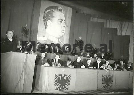 “Jugosllavët na bënë presion dhe Koçi Xoxe jo vetëm s’duhej rehabilituar, por po të qe gjallë, duhej varur, pasi….”/ Raporti sekret i Enver Hoxhës në ’57-ën