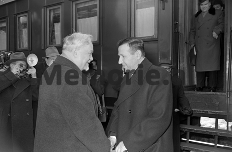 “Na masin pulsin, nëse do t’i mbajmë katër nëndetëset që na përkasin dhe roja sovjetike u ktheu automatikun marinarëve tanë…”/ Ditari sekret i Enverit, mars 1961