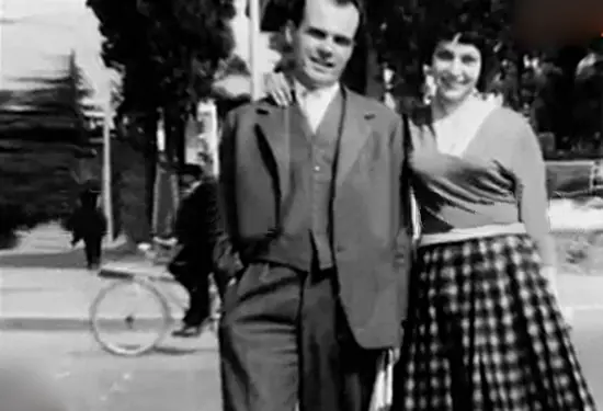 Diskutimi i Enverit: “Njollat e murrme’ nuk më pëlqeu, është mikroborgjeze, se po t’ia shash brigadieren e ndershme një komunisti…”/ Si u ‘kryqëzua’ drama në ’69-ën