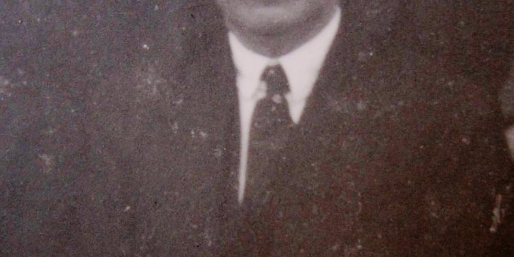 “Shoqëroi Ismail Qemalin në Vlorë ku firmosi pavarësinë dhe u emërua kryesekretar i tij dhe ministër i Bujqësisë, por Enveri e shpalli ‘reaksionar’, dhe…”/ Dëshmitë e rralla e nipit të tij