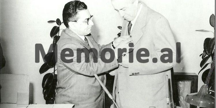 “Drejtori Afrim Jupi ka dalë në sallën e gjyqit dhe ka mbrojtur përgjegjësit e fajtorët për avarinë e pusit ‘Frakull – 32’, duke…”/ Letra për Hekuran Isain në ’79-ën