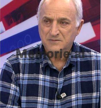 “Eleminimi fizik i babait tonë, Tuk Jakova, nga Sigurimi i Shtetit në ‘prehrin’ e bluzave të bardha, në kirurgjinë e spitalit civil nr. 2 në Tiranë, në 26 gusht 1959”/ Dëshmia e rrallë e të birit