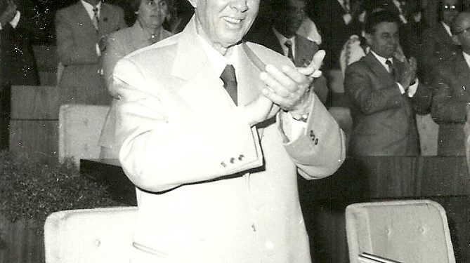 Në Kosovë kanë ardhur forca të mëdha të milicisë serbe, është ndaluar qarkullimi dhe filluan llogjet e lakenjve titistë, që nga Fadil Hoxha, Xhavit Nimani…”/ Ditari i panjohur i Enverit për ngjarjet e ’81-it