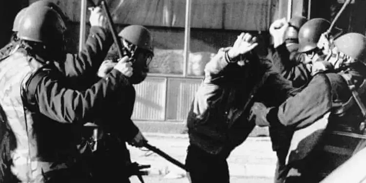 Në Kosovë kanë ardhur forca të mëdha të milicisë serbe, është ndaluar qarkullimi dhe filluan llogjet e lakenjve titistë, që nga Fadil Hoxha, Xhavit Nimani…”/ Ditari i panjohur i Enverit për ngjarjet e ’81-it