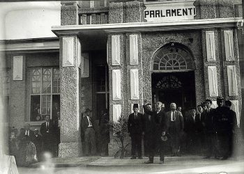 Rare photos of Albanian deputies, from the first parliament of 1921 to the last one of the Zog Monarchy, in April 1939
