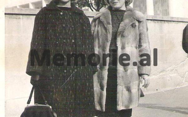 “Sovjetikët u larguan me nëndetëset e tyre që nuk i kishin dorëzuar, mirëpo na lanë këtu rreth 150 marinarë të tyre…”/ Fjala e panjohur e Enverit më 30 maj të 1960-ës