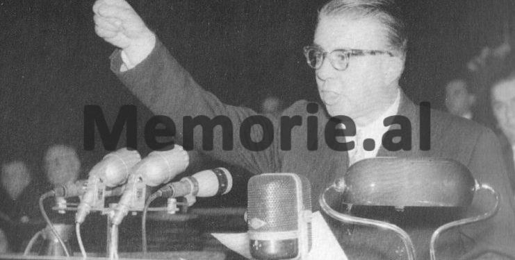 “Atasheu ynë tregtar në Pragë, i ngatërruar me gra çeke dhe i rënë në rrjetën e Sigurimit çekosllovak, u zhduk nga banesa e tij…”/ Ditari politik sekret i Enverit, maj ‘61