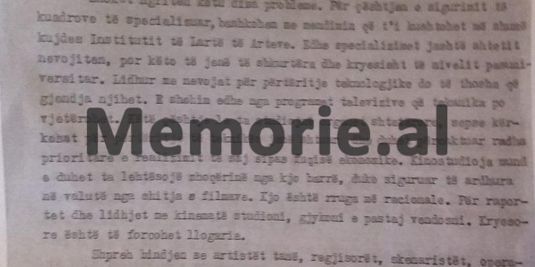 Pirro Kondi: “Në shpërblimin që marrin, mezi dallohet artisti i talentuar, siç është Robert Ndrenika, nga ai që…”/ Debatet për kinematografinë në Komitetin Qendror në ’90-ën