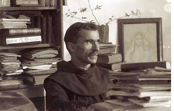 Dom Luigj Pici, kryetari i Frontit Demokratik Nacionalçlirimtar të Shkodrës në ’45-ën, që u vra nga Sigurimi, se mbrojti klerikët e akuzuar për armët në Kishën e Fretërve