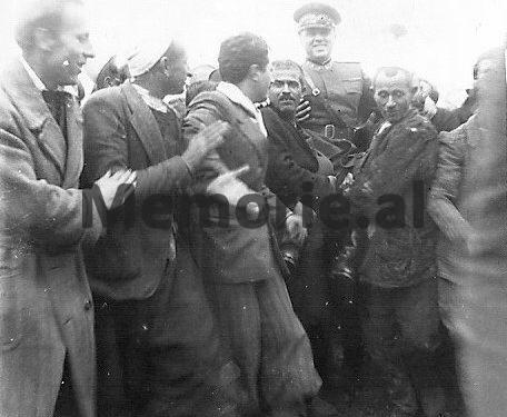 “Në Lushnje veprojnë dy tarafe të rrezikshme që kanë për qëllim rrëzimin e pushtetit popullor dhe i pari ka në krye Hasan Ginë, kurse…”/ Letra e Enver Hoxhës në korrik 1949