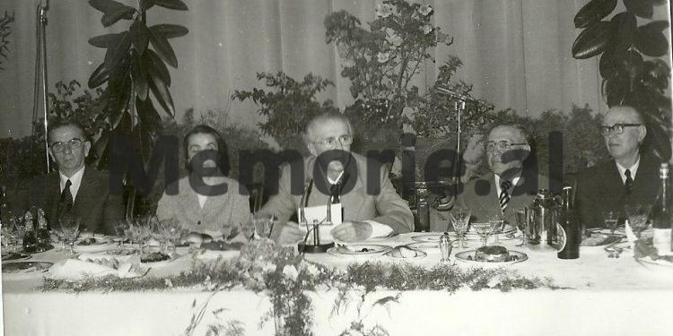 H Kapo N Hoxha E Hoxha M Shehu M Lako gjate nje banketi te Hotel Dajti. 1978