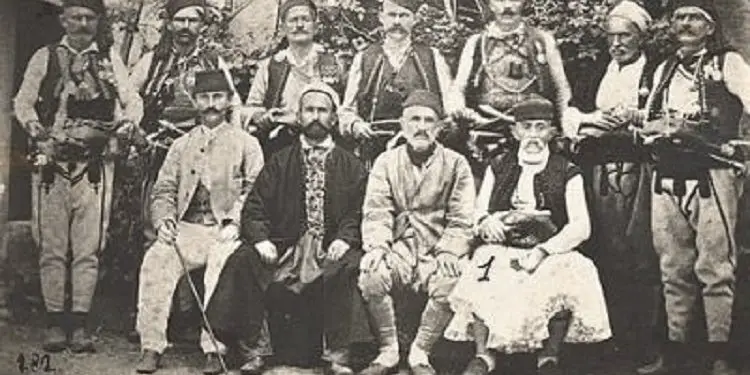 Mul Delia, Bajraktari i Hotit dhe të parët e tij deri në 16 breza, me një histori gati 500 vjeçare