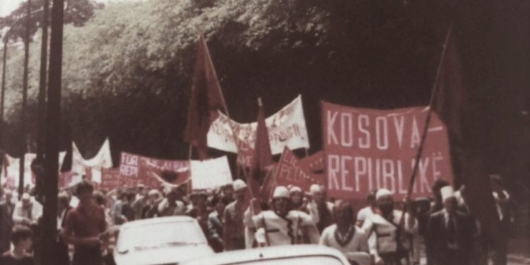“Diplomati serb, Milosh Miniç, na ka akuzuar se ‘udhëheqja shqiptare me organet e saj të informacionit dhe ambasadën në Beograd, është…”/ Ditari politik i Enverit