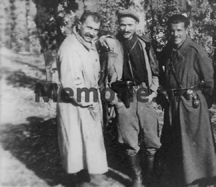 Qizlar internetda Yigitni zor berishga majburlayotgan qizlar videosi