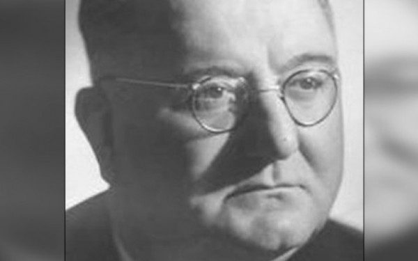 Fjala e panjohur e Enver Hoxhës: “Çabej nuk ishte me ne, por ai nuk bëri krime dhe s’e morri baltën e atdheut në thundrrat e këpucve, si Koliqi…”/ Mbledhja me shkrimtarët e artistët në ’61-in