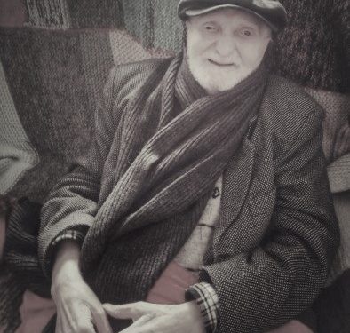 “Kompozitori Abdulla Grimci, ka mbajtur në shtëpi librin e gjeografisë, ku ishte dhe foto e Hrushovit me Liri Belishovën, duke…”/ Raporti ‘Tepër sekret’ i Rrapo Dervishit