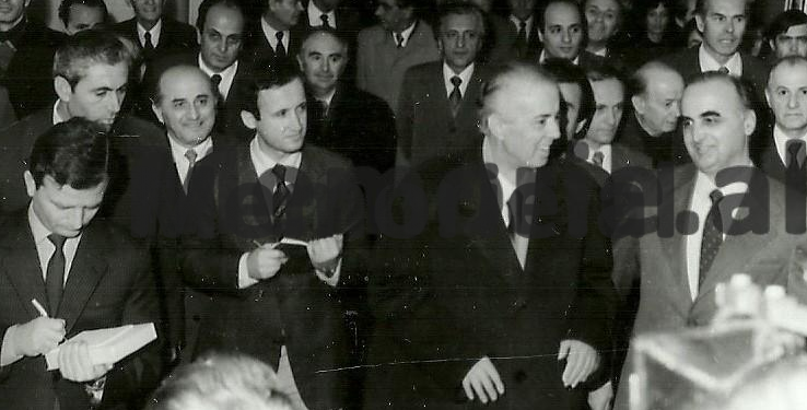 Diskutimi i panjohur i Pirro Manit: “Ne kemi mbajtur afër djem të rinj, si: Pecani, Minga, Prifti dhe Qirjaqi, të cilët…”/ Mbledhja me Enver Hoxhën në Komitetin Qendror, maj, 78