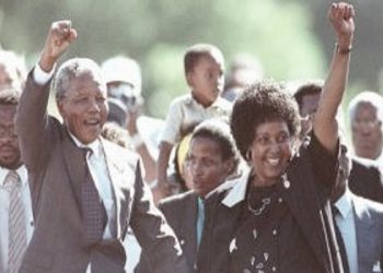 The unknown telegram of Nexhmije Hoxha: “With special pleasure we learned of your release after many sufferings and hardships in the prisons of…” / Congratulations to Nelson Mandela, in February 1990