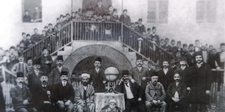“Kongresi i Elbasanit që historiografia e regjimit komunist e fshiu dhe falsifikoi, pasi Ahmet Zogu ishte kryetar i komisionit nismëtar dhe…”/ Historia e panjohur