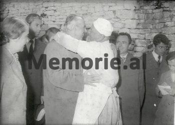 Diskutimi i Dritëro Agollit: “Dramat e Ruzhdi Pulahës, të Teodor Laços dhe të autorëve të tjerë po ashtu, janë…”/ Mbledhja me Enver Hoxhën në Komitetin Qendror, maj 1978