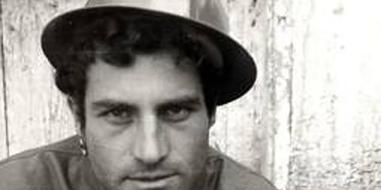 Dokumenti sekret: “Këto poezi janë të huaja për artin tonë, të mos i bëhet asnjë lëshim dhe t’i shkohet deri në fund….”/ Shënimi i Ramiz Alisë që burgosi Visar Zhitin në ’79-ën