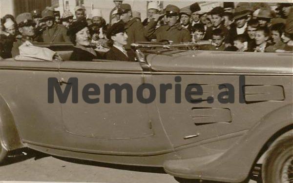 Gazeta ‘Dielli’ në Boston: “Një zagar n’Itali, laro i Fan Nolit, Peshkopit të kuq bolshevik, i degjeneruar si njeri, një palaço që leh…”/ Shkrimi i vitit 1926