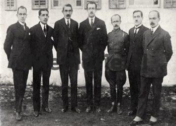 Boston-based Dielli newspaper: “A greyhound in Italy, laro of Fan Noli, the Bolshevik red bishop, degenerate as a man, a barking pa” / Writing of 1926