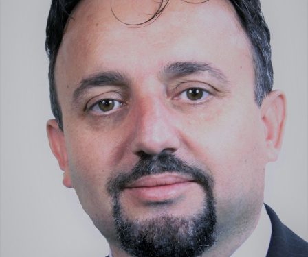 HISTORIA E LETËRSISË SHQIPE NË RUMANI – KRYEPUNË  E DR. LUAN TOPÇIUT…