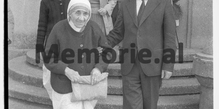 Takimimi i Kryetarit te Komitetit Ekzekutiv sh. Llambi Gegprifti tirane/Memorie.al