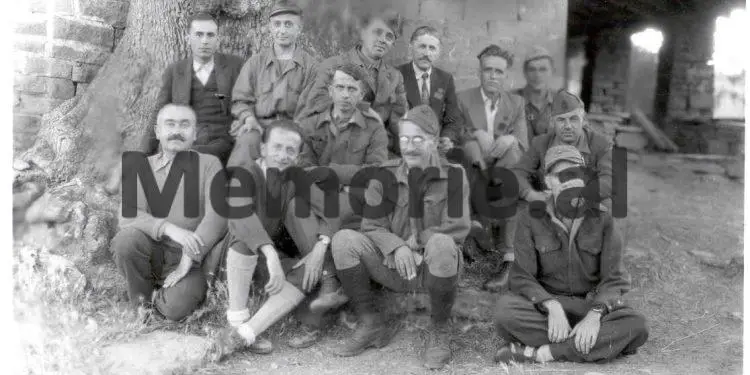 “Nga 13 anëtarë të Shtabit të Përgjithshëm të Ushtrisë partizane, që u krijua më 10 korrik 1943, në Labinot, vetëm dy prej tyre …”/ Historia tragjike e ushtarakëve të luftës që eliminoi Enveri