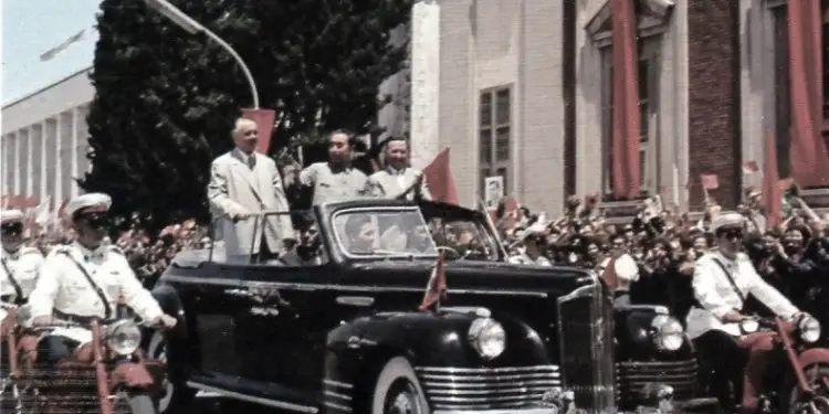 Mao Ce Duni: “Shoku Mehmet, kur keni qenë për herë të fundit në Kinë dhe a jemi takuar bashkë…?! Po ti ambasador, sa vjet ke në Pekin…”?/ Takimi i panjohur i delegacionit shqiptar në ’67-ën në Kinë