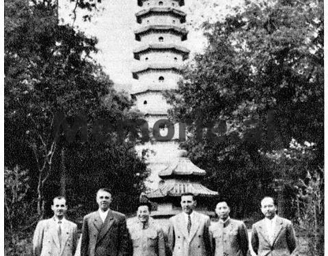 “Kontraditat në mes Enverit dhe Mehmetit, filluan që në ’76-ën, madje ato u reflektuan edhe te Nexhmija e Fiqreti dhe dy grupet e shoqërimit…”/ Dëshmia e rrallë e ish-truprojës së kryeministrit