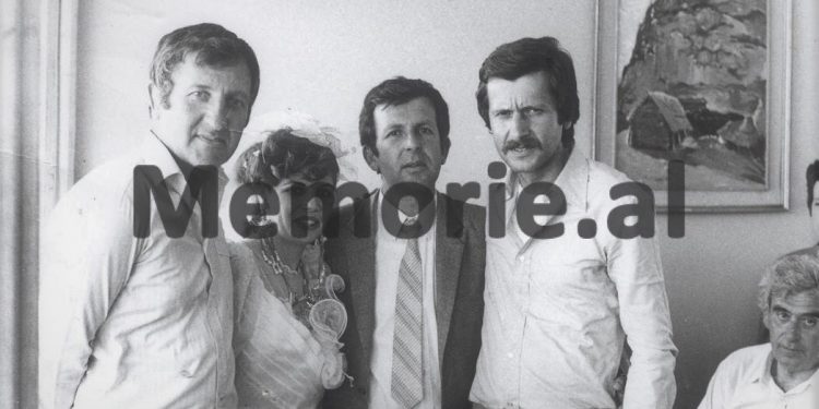 “Kur Enveri i tha Mehmetit se duhej ta prishte menjëherë fejesën e djalit të tij, me vajzën e profesor Turdiut, ai, tepër i acaruar i’u përgjigj…”/ Dëshmia e rrallë, e ish-truprojës së kryeministrit Shehu