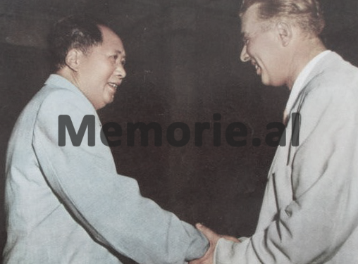 Mao Ce Duni: “Shoku Mehmet, a ishte aq i ashpër Koçi Xoxe, që ju e dënuat dhe ai shkoi në ‘parajsë’…”/ Takimi i panjohur i delegacionit shqiptar në ’67-ën në Kinë